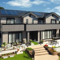 間口の広さを活かした太陽光発電の家