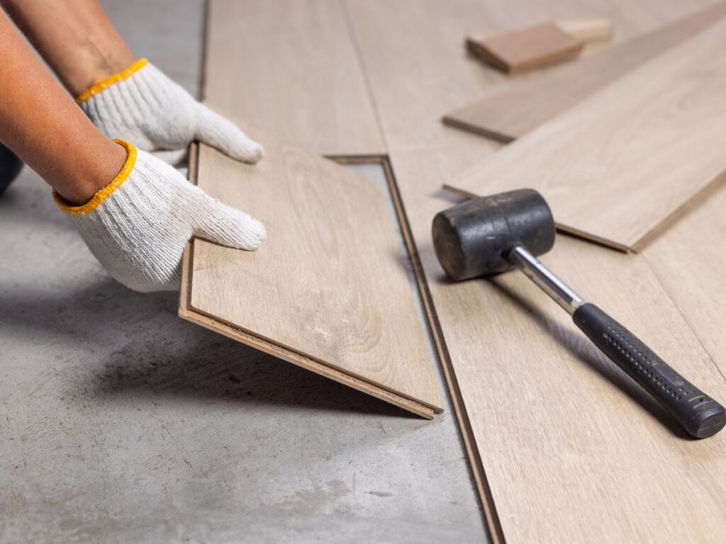 無垢材と複合材の素材と足触りの違い