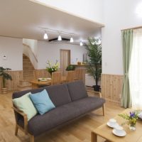 自然素材をふんだんに使った人にやさしい住まい